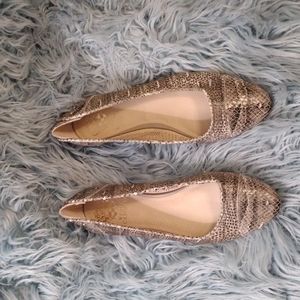 Vince Camuto snake print shoes size 8